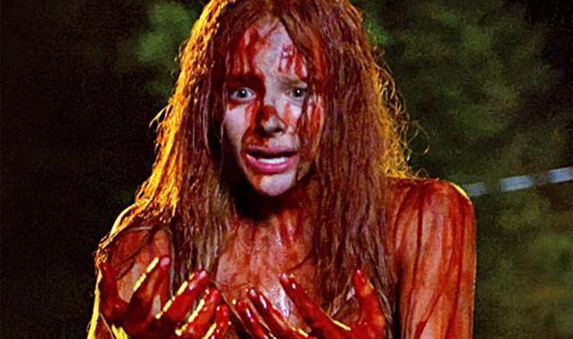 Teaser: ‘Carrie’ Remake With Chloe Moretz And Julianne Moore