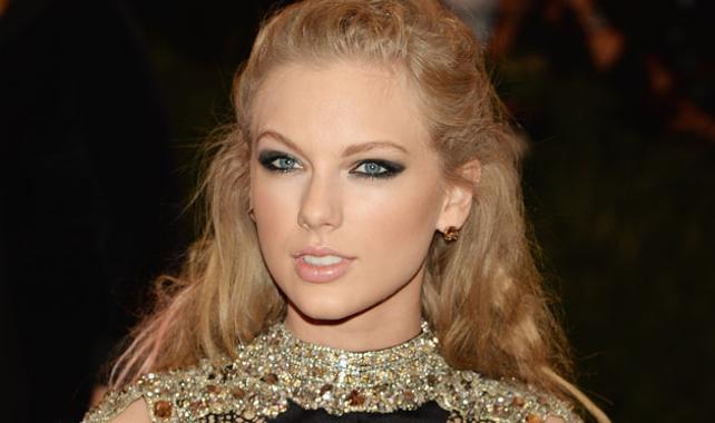 Trespassing Taylor Swift Fan Swims 1.5kms to Her Rhode Island home