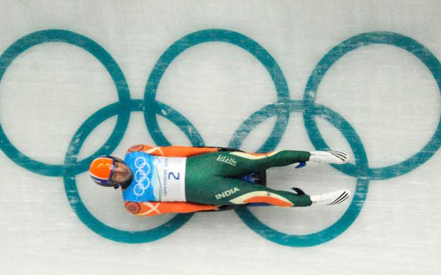 Olympic Luger Wipes Out At 70mph Then Recovers Like An Absolute Boss