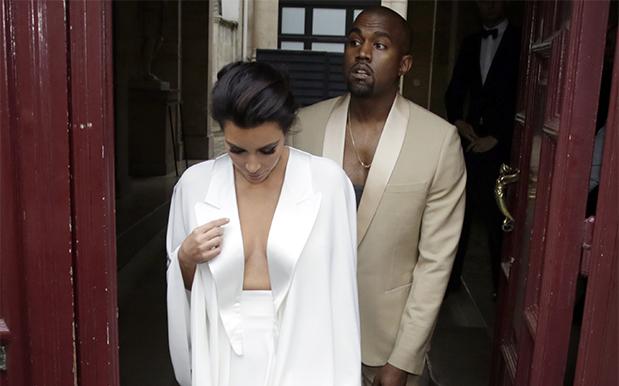 The First Look At Kimye’s Wedding Photos Is Finally Here