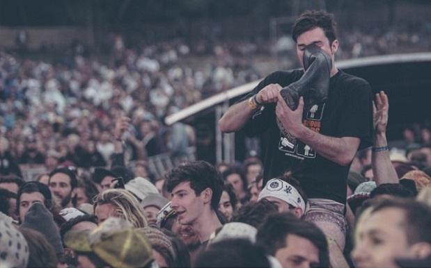 This Dude Ripping a Gumboot Bong at Violent Soho is an Aussie Legend