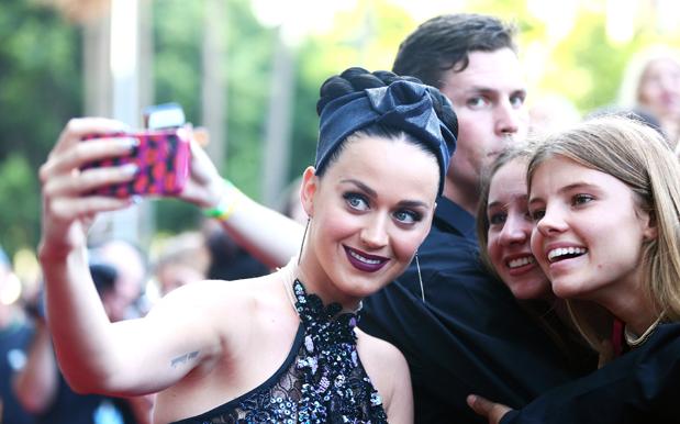 Can You Even With The 2014 ARIA Awards Red Carpet?