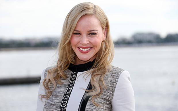 Abbie Cornish Is A Rapper Now, Will Open For Nas