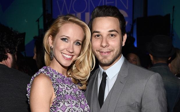 Vomit With Joy: ‘Pitch Perfect’ Stars Anna Camp And Skylar Astin Are Engaged
