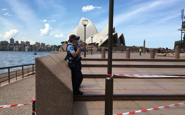 The Hectic Tweets That Forced Sydney Opera House Into Lockdown Last Month