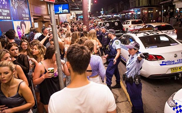 Police Shut Down Hot Dub Time Machine Show, Ejected Teens Riot Outside