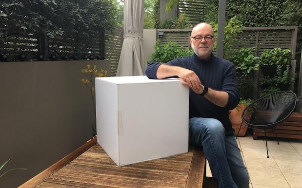Twitter User Posts Photos Of Adorable Romance Between His Dad & A Huge Cube