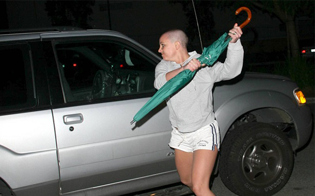 The Paparazzo Britney Attacked In ’07 Is Auctioning Off The Iconic Umbrella