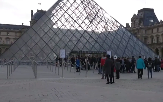 Louvre Evacuated, Soldier Injured After Alleged Terror-Related Knife Attack