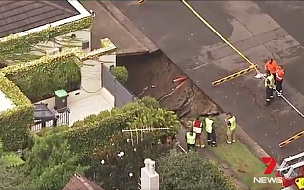 A Huge Bloody Sinkhole Has Opened Up Right Near Turnbull’s Sydney Home