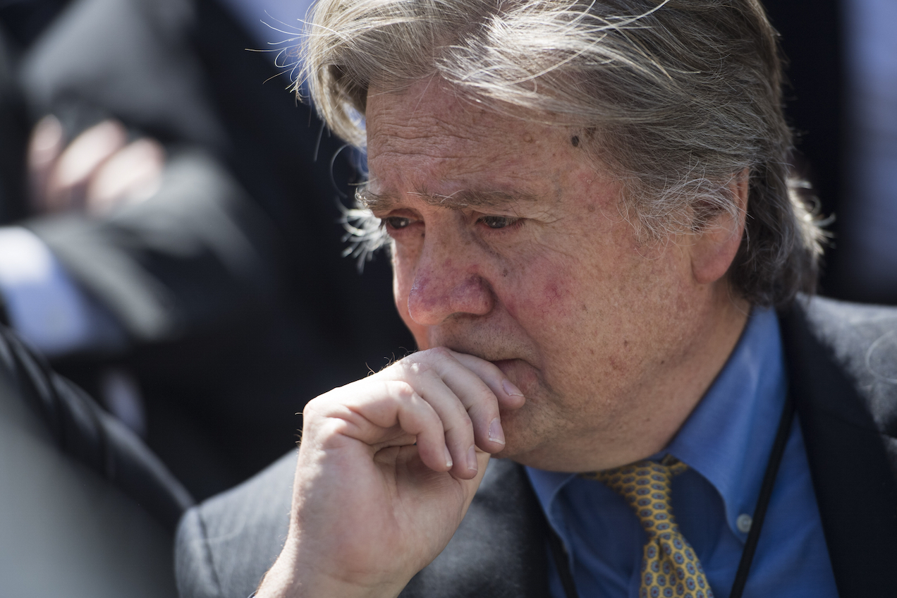 Trump Delivers Blow To Steve Bannon’s Pungent Corpse With “Sloppy Steve”