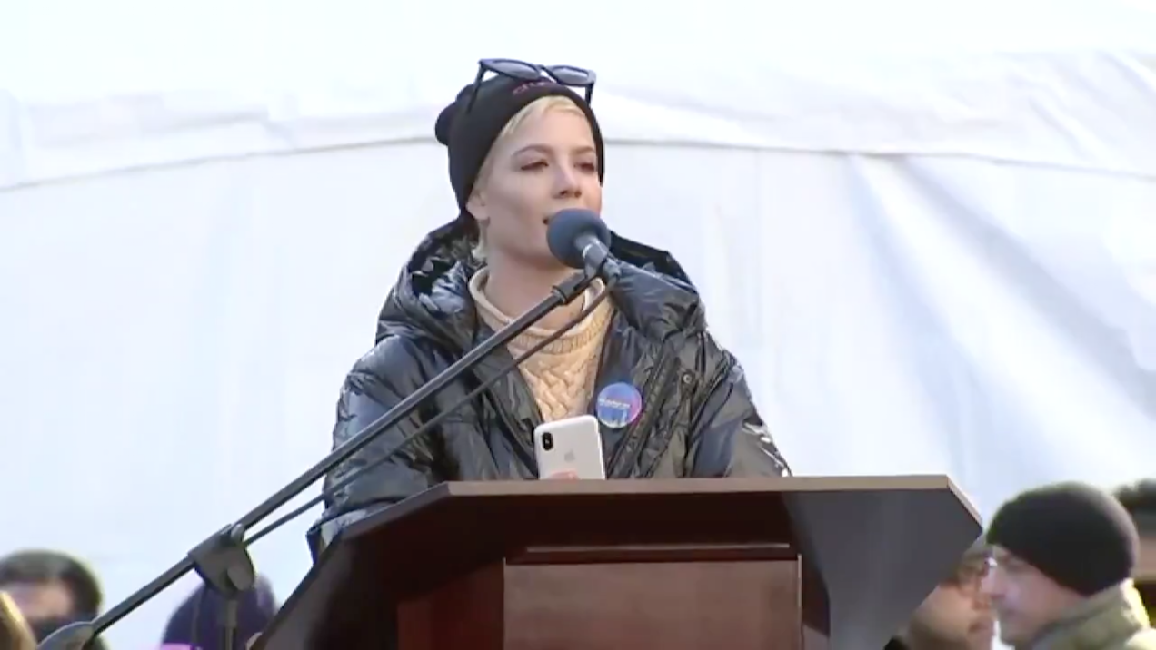 Halsey’s Poem About Sexual Assault At Women’s March 2018 Made Everyone Cry
