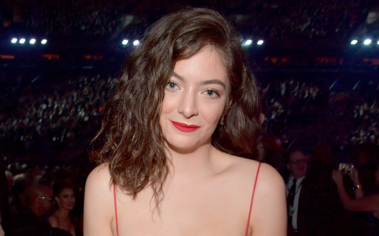 The Grammys Offers A Kinda Suss Explanation For Why Lorde Didn’t Perform
