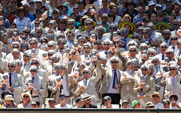 The Richies Have Gathered En Masse For A Marvellous Day 2 Of The SCG Test