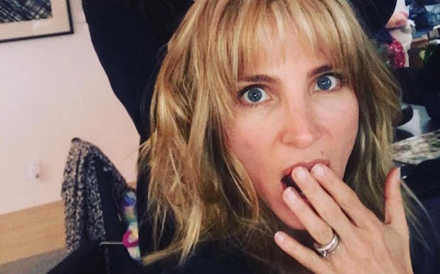 Elsa Pataky Proves Herself An Aussie Lord, Expertly Wrangles Snake In Bathroom