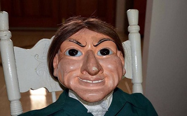 Meet ‘Letta Me Out’, An Extremely Haunted 200 Year Old Doll From Wagga