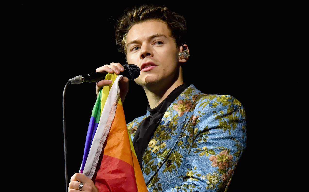 Harry Styles Appears To Have Come Out As Bi And His Stans Are Living For It