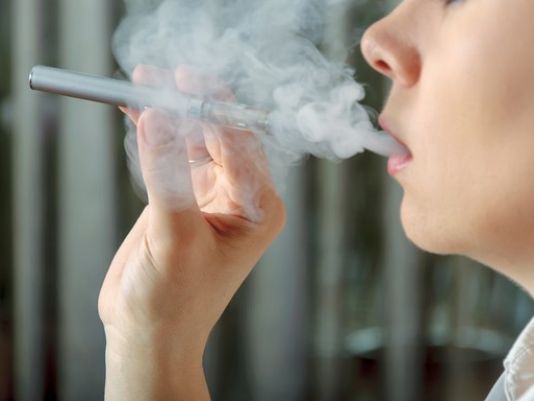 NSW Bans Vaping In Public Places With $550 Fine To Anyone Caught Puffin’