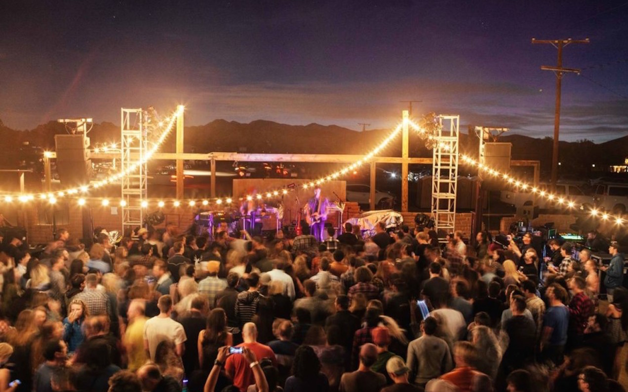 Meet The Tiny Bar In The Cali Desert Where Almost Every Coachella Act Plays