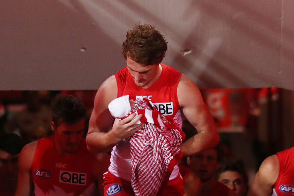 Swans Star Gary Rohan Carries Baby Bella Onto Field For 100 Match Milestone