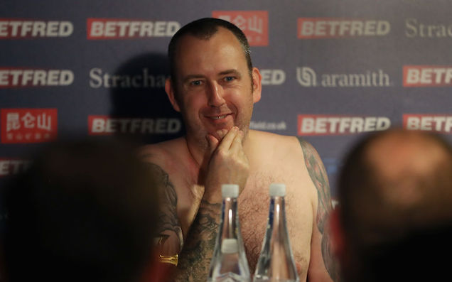 Ballsy Snooker Player Gets Naked For Media After Winning World Title