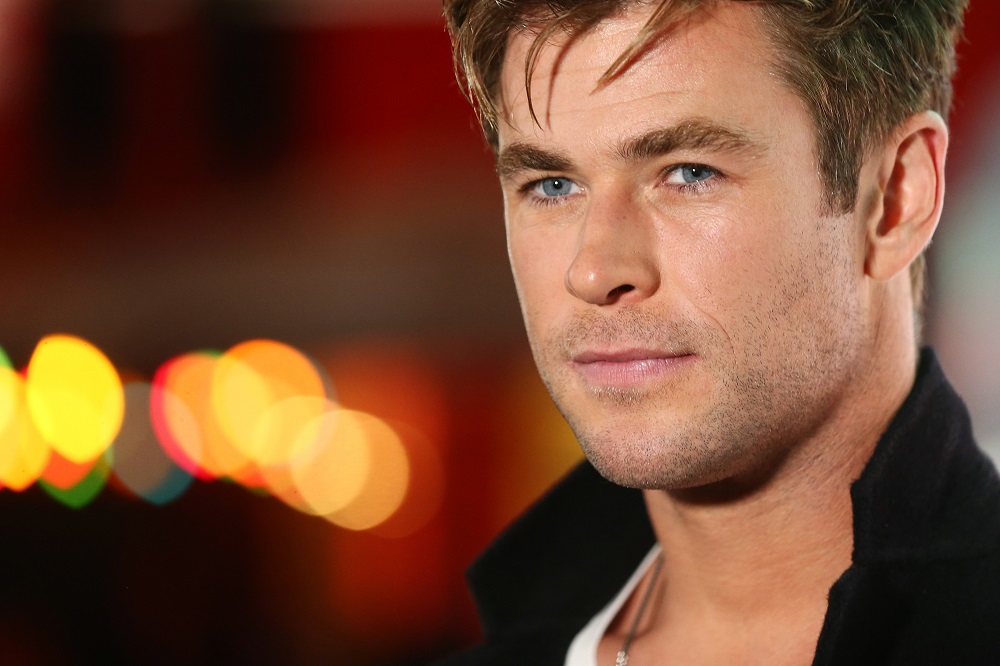Chris Hemsworth Shared A New Shirtless Workout Video And Wow, Daddy