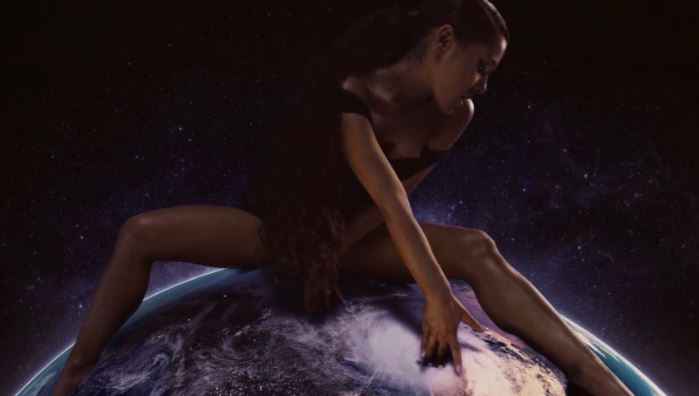 Ariana Grande Blesses Twitter With New Heavenly Bop ‘God Is A Woman’ 