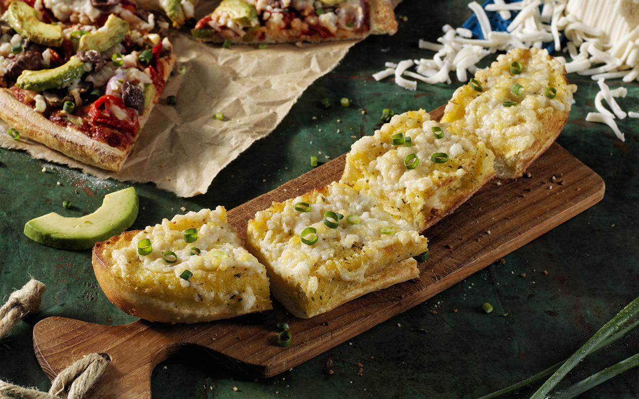 Text Yr Veg Friends, ‘Cos Dominos Just Launched Vegan Cheesy Garlic Bread