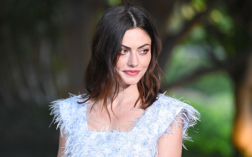 Phoebe Tonkin’s Dropping Hints About Her Next Project & We’re Officially Intrigued