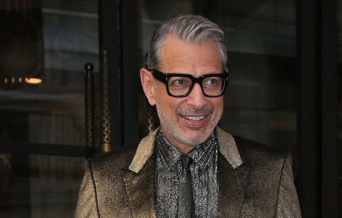 Jeff Goldblum Regaled Stoked Commuters In London With A Snap Jazz Recital