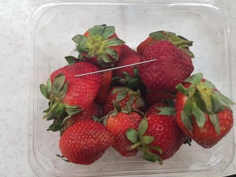 A Copycat “Thin Metal Object” Has Been Found Inside Supermarket Strawberries