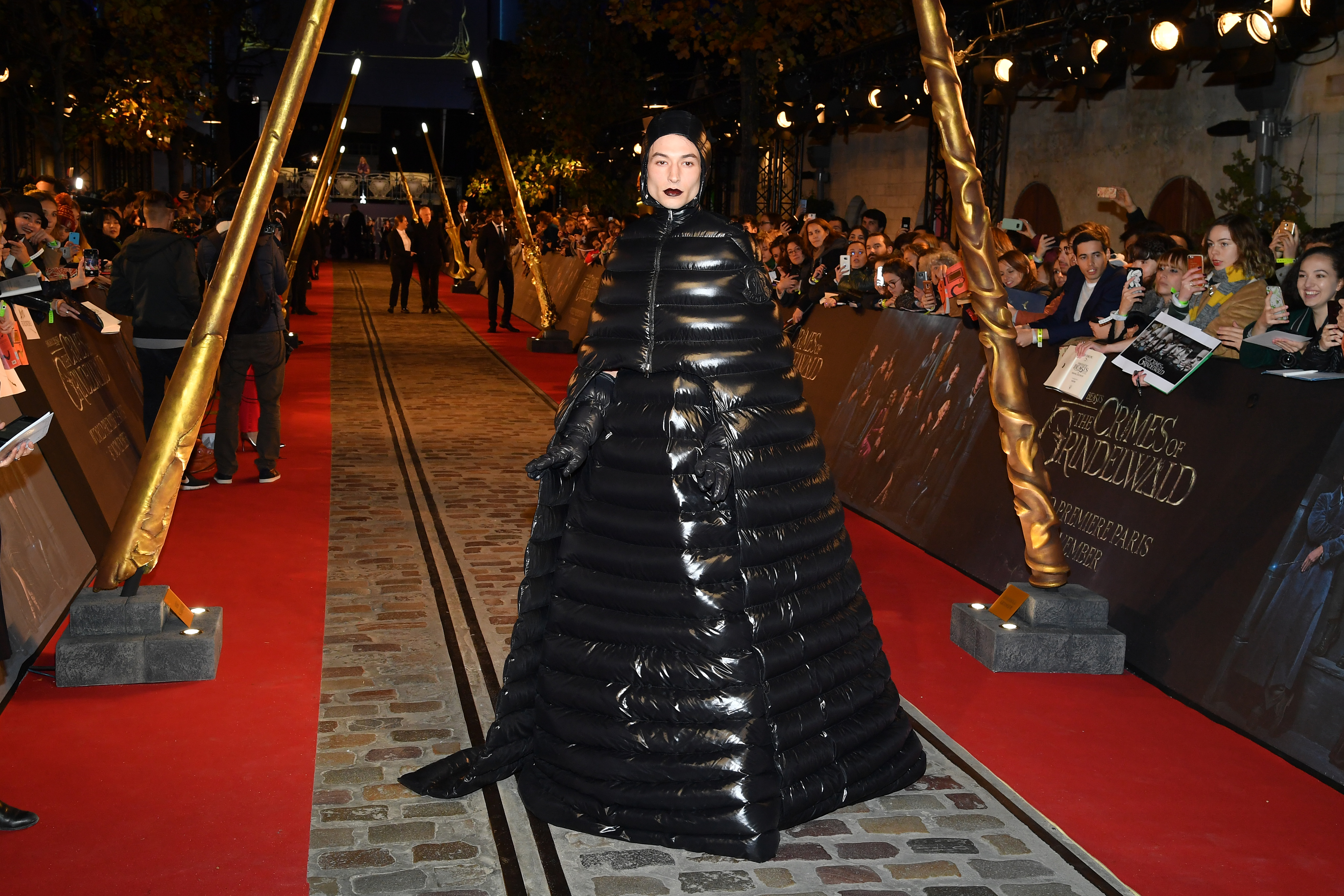 Ezra Miller Looked Like A Shiny Dementor At The ‘Fantastic Beasts 2’ Premiere