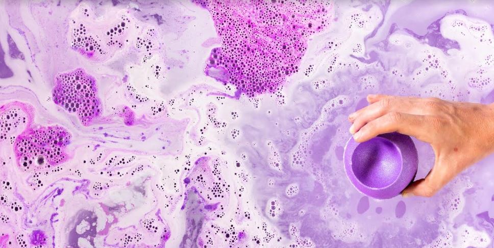 Lush’s Ariana Grande-Inspired Bath Bomb Finally Hits Aussie Stores Tomorrow