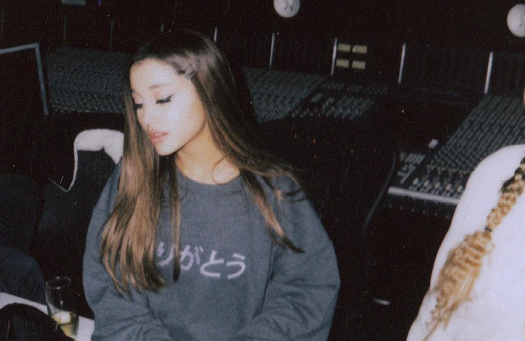 Ariana Grande Hypes New Single As “Just Feelings Really” & That’s Such A Mood