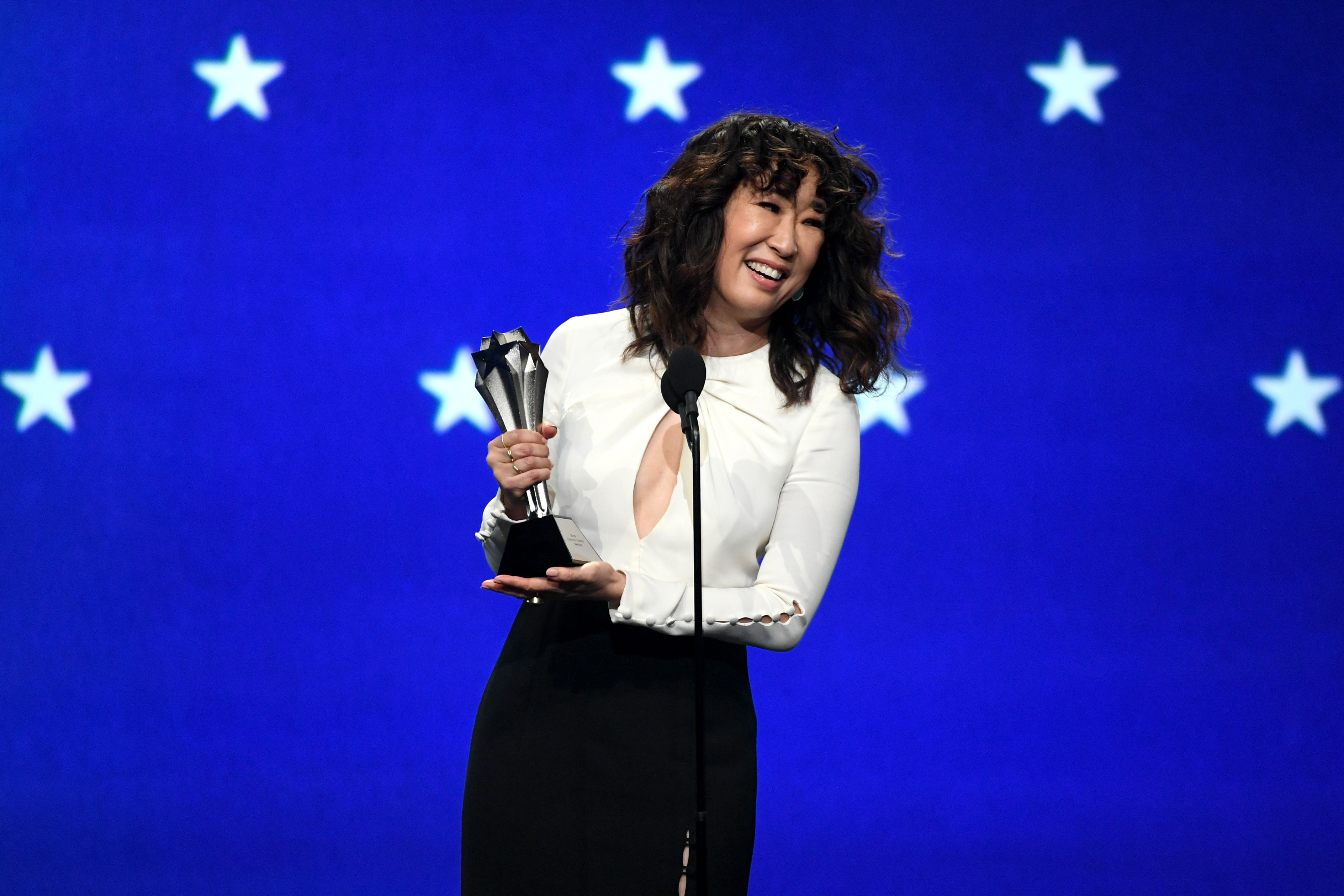 Sandra Oh Fangirling Over The ‘Crazy Rich Asians’ Cast Is Wholesome As Hell