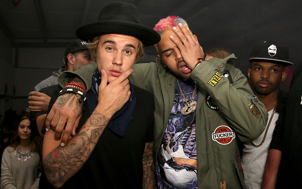 Justin Bieber Shows Public Support For Chris Brown After Rape Allegation