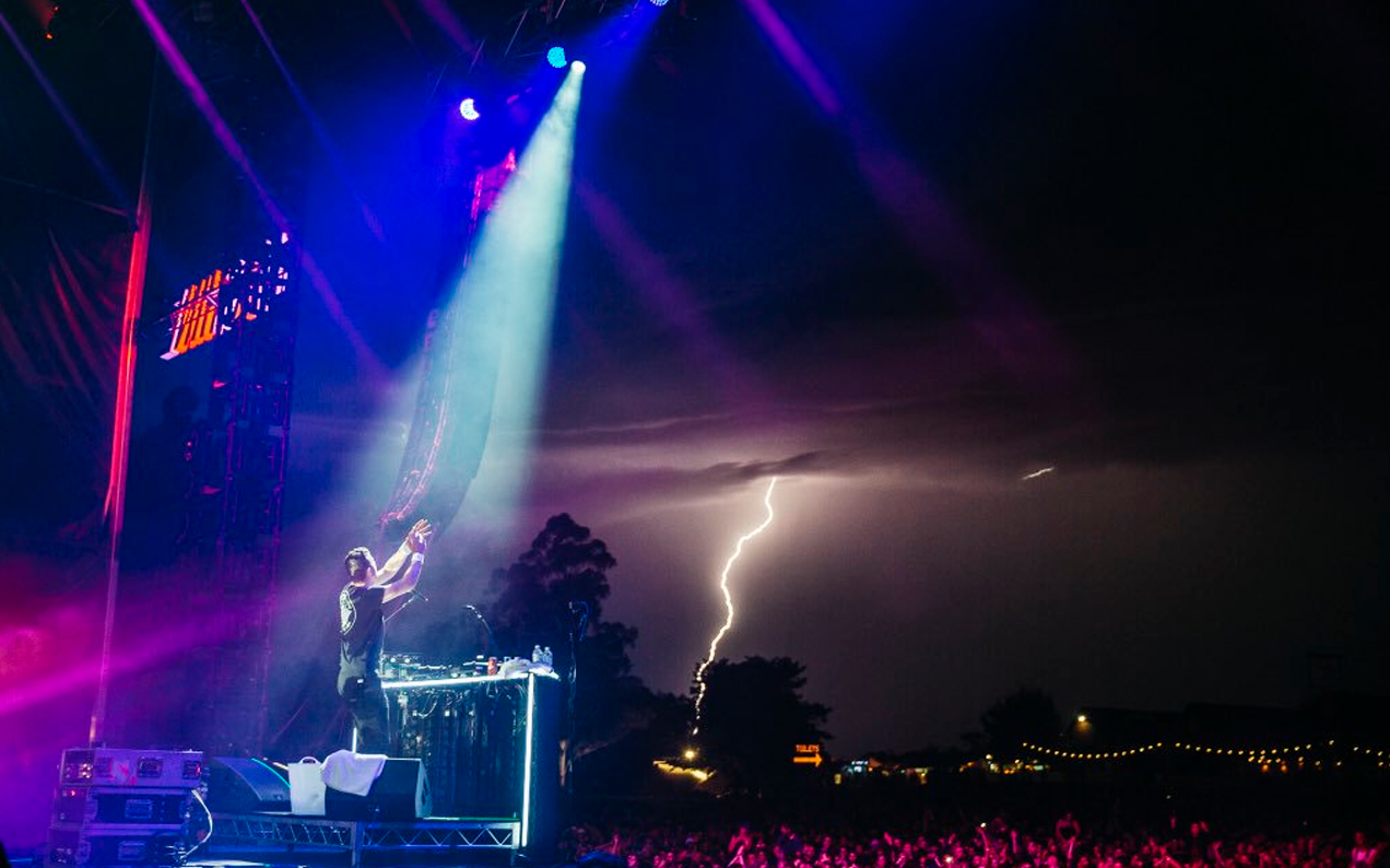 Hot Dub Time Machine Drops Free Shows To Make Up For Storm-Ravaged Event
