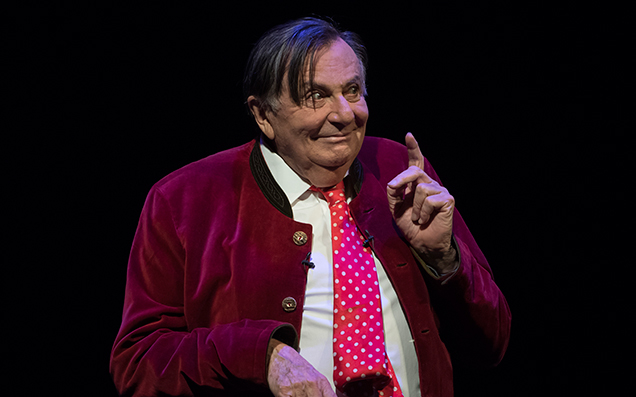 Melb Comedy Festival Bins Barry Humphries’ Name From Award Over Transphobia