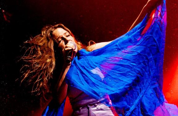 IRL Angel Maggie Rogers Slayed Her Enmore Show & We’ve Got The Snaps To Prove It