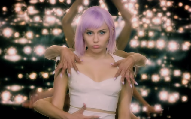 The ‘Black Mirror’ S5 Trailer Is Here & There’s Definitely A Miley Cyrus In It