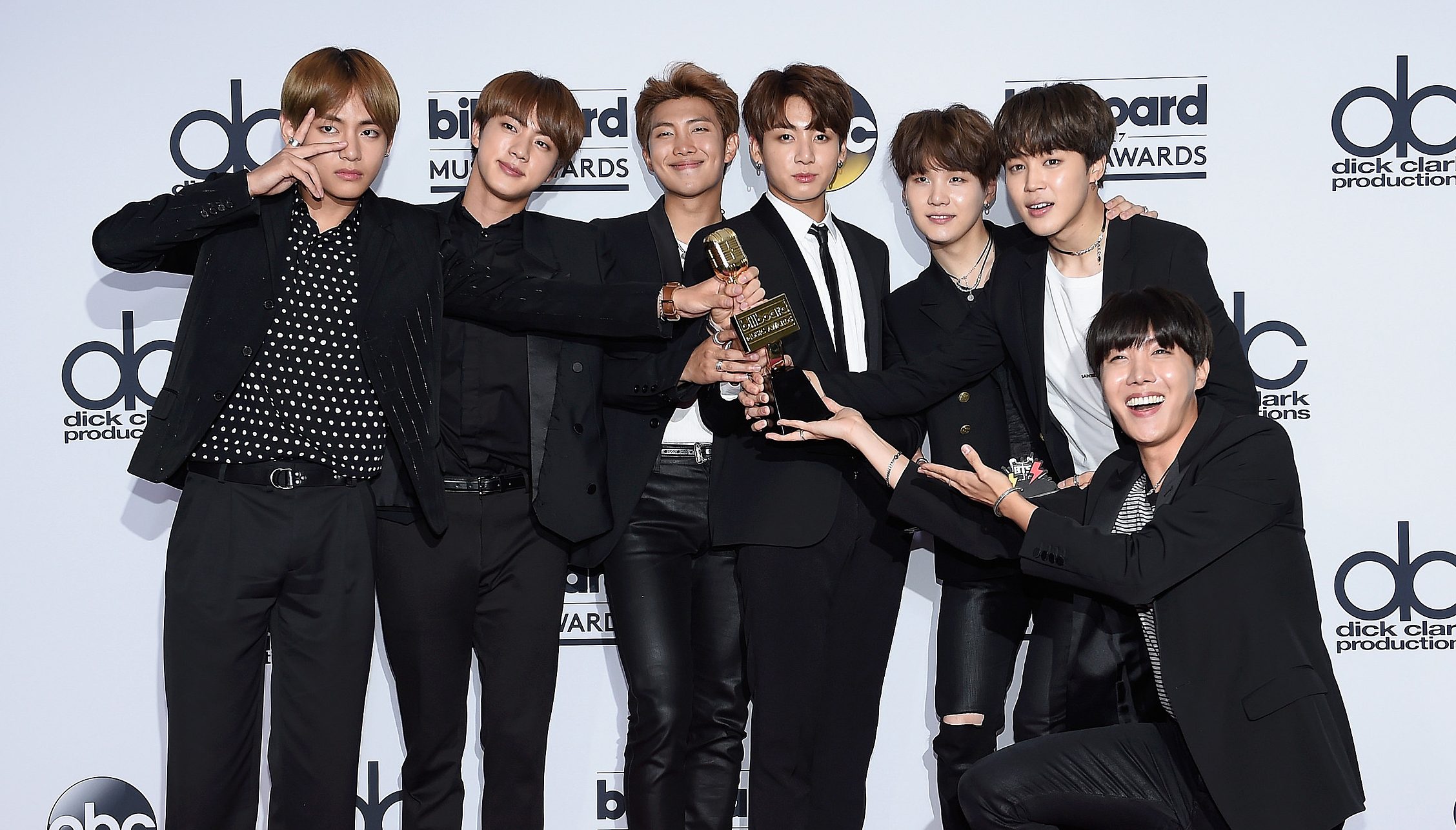 BTS Fans Are Livid Over How Their Faves Are Categorised In The VMA Noms