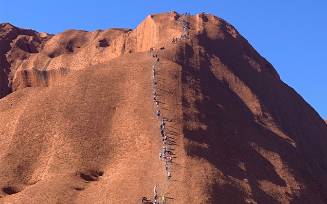 Heaps Of Morons Are Trying To Get An Uluru Climb In Before It Gets Banned This Year