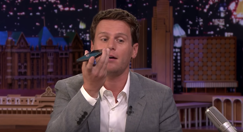 Cinnamon Roll Jonathan Groff Recorded A Special ‘Frozen’ Song For Jimmy Fallon’s Kids