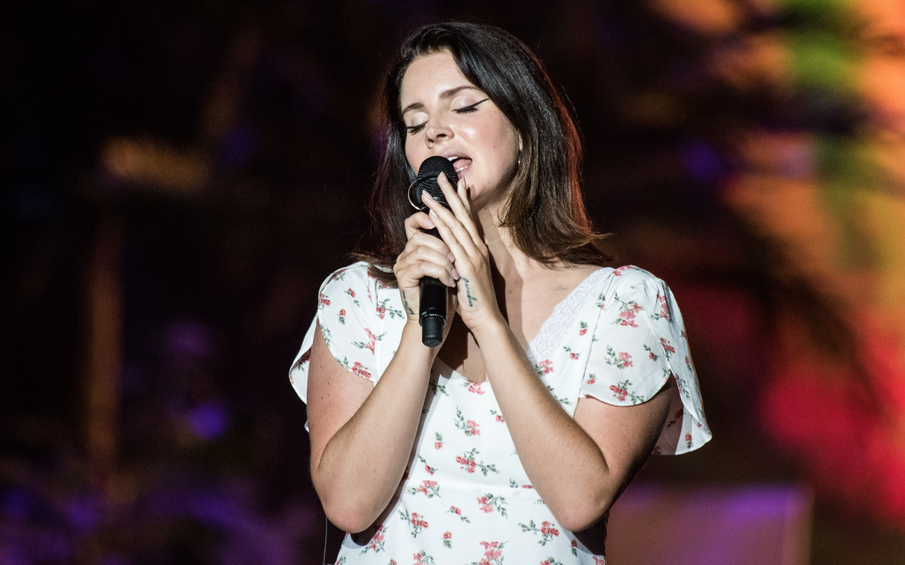 Lana Del Rey Previews Unfinished Track ‘Looking For America’ About The US’ Gun Problem