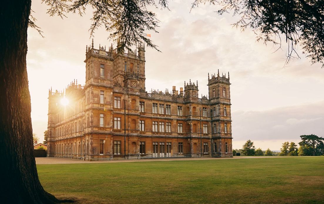 Dig Out Your Fancy Pearls, The Actual Castle From ‘Downton Abbey’ Is On Airbnb Now