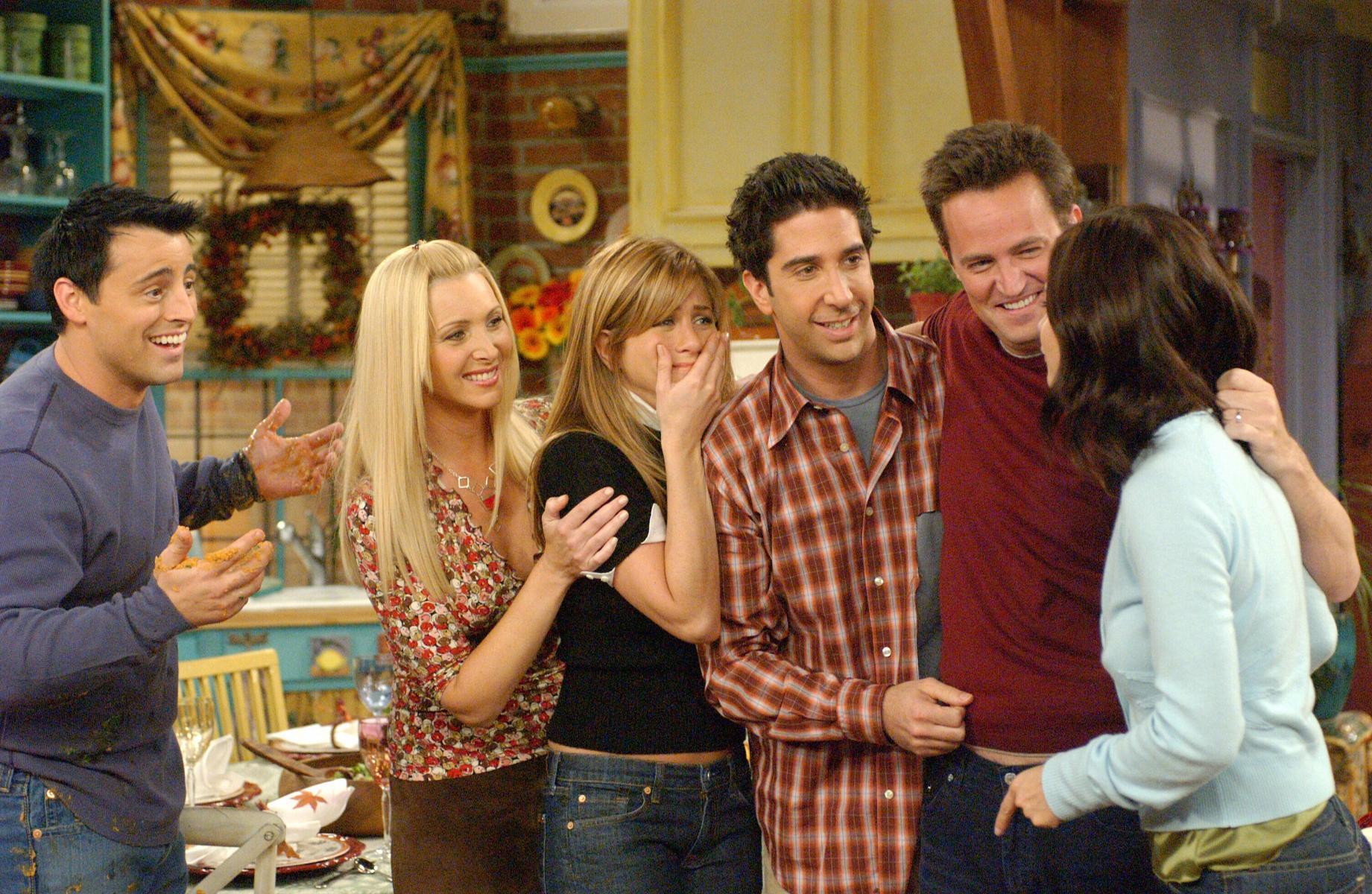 Jennifer Aniston Says The ‘Friends’ Cast Is Working On “Something” & Don’t Fk With Us, Jen