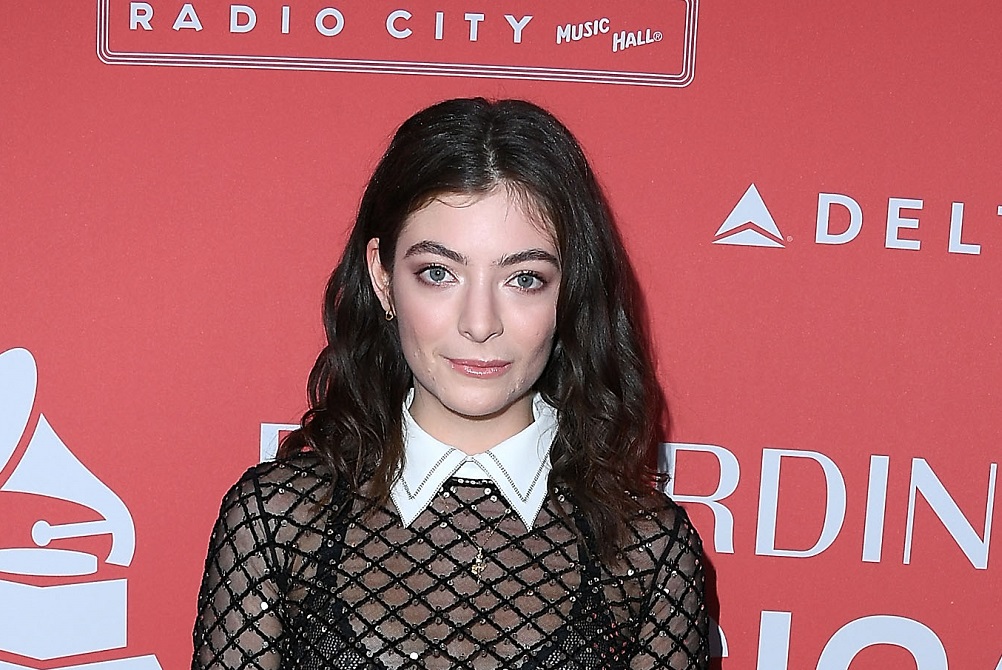 Lorde Has Delayed Her Next Album After The Death Of Her Beloved Pet Dog
