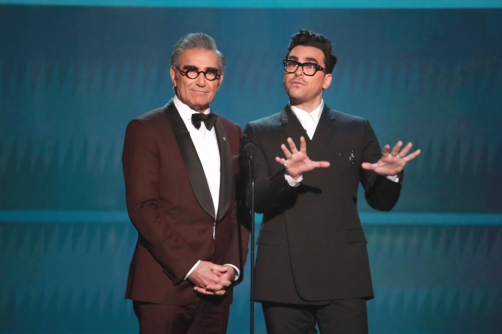 Eugene & Dan Levy Were The Most Delightful Dad-Son Duo At The SAG Awards And I’m Crushing