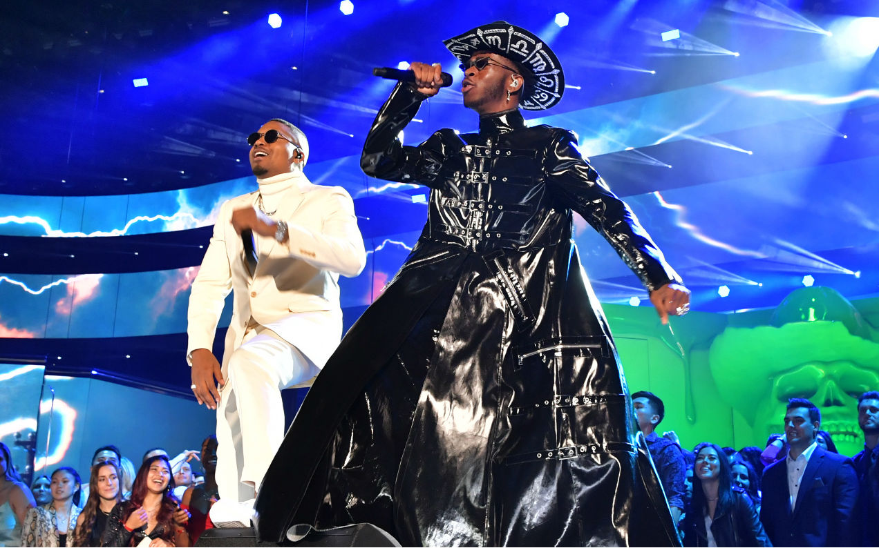 Lil Nas X Slammed Through ‘Old Town Road’ Remixes & Entered The Matrix In Huge Grammys Set