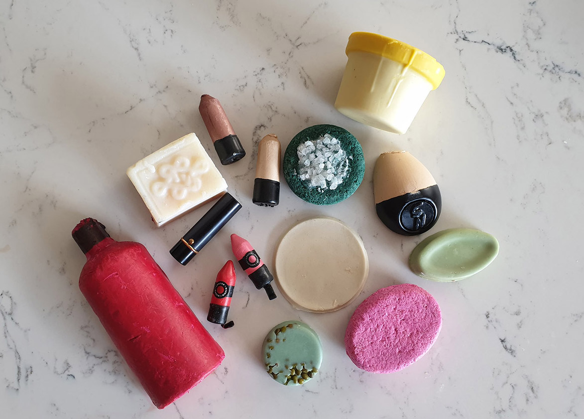 I Tried Using Only Zero-Packaging Beauty Products & It 10/10 Wasn’t As Messy As Expected